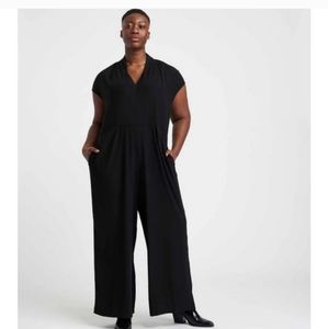 Universal Standard Black Cambria Luxe Twill Jumpsuit. Size L/XL